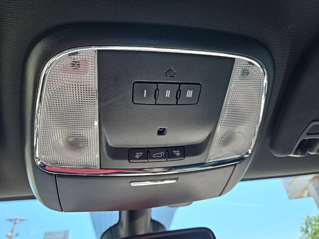 Used 2018 Jeep Grand Cherokee Limited AWD/4WD image 69