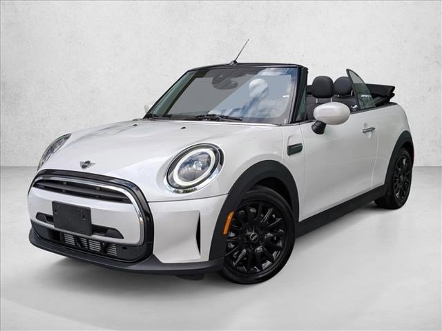 Used 2024 MINI Cooper Cooper image 1