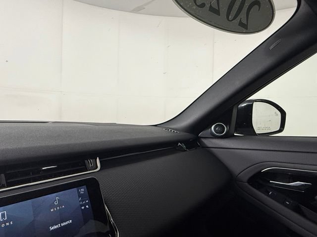 Used 2023 Land Rover Range Rover Evoque R-Dynamic S AWD/4WD image 16