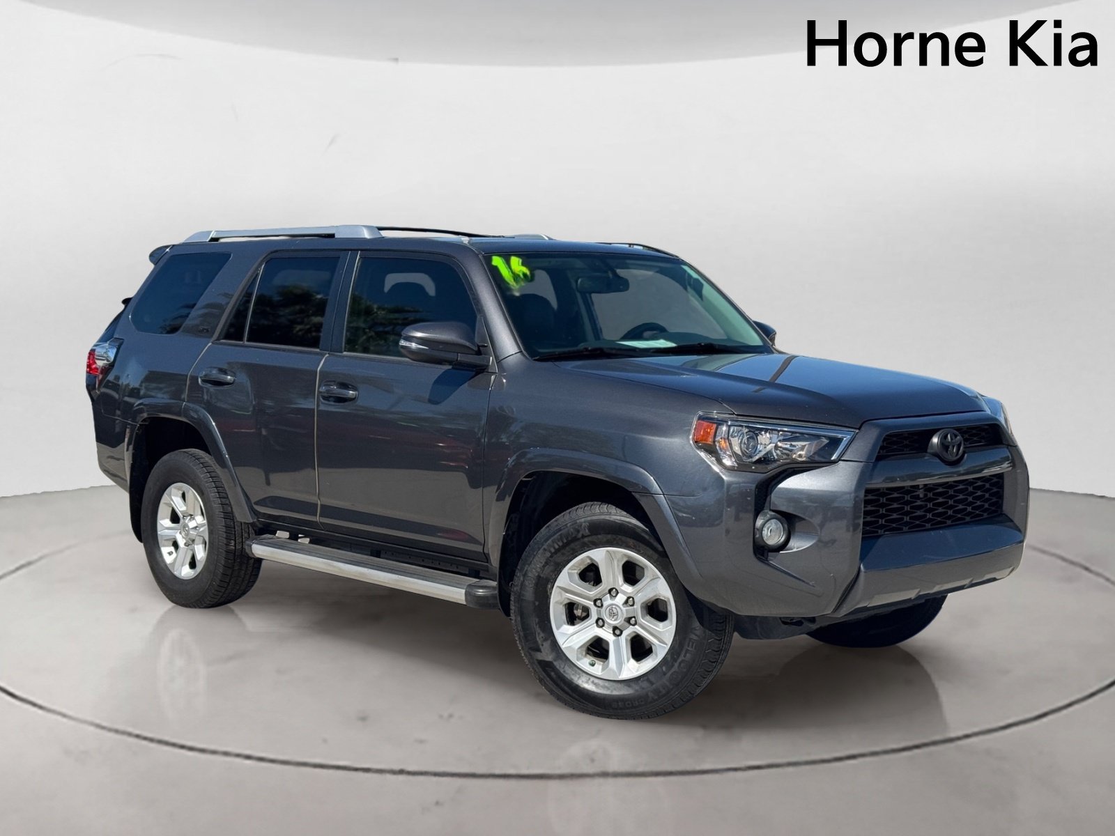 Used 2016 Toyota 4Runner SR5 Premium AWD/4WD image 2