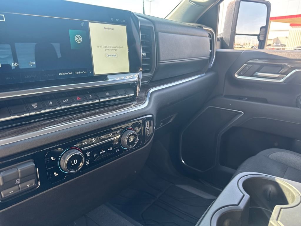 Used 2025 Chevrolet Silverado 2500 LT w/ Convenience Package image 16