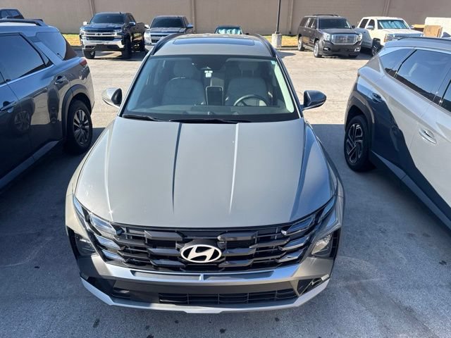 Used 2025 Hyundai Tucson SEL FWD image 19