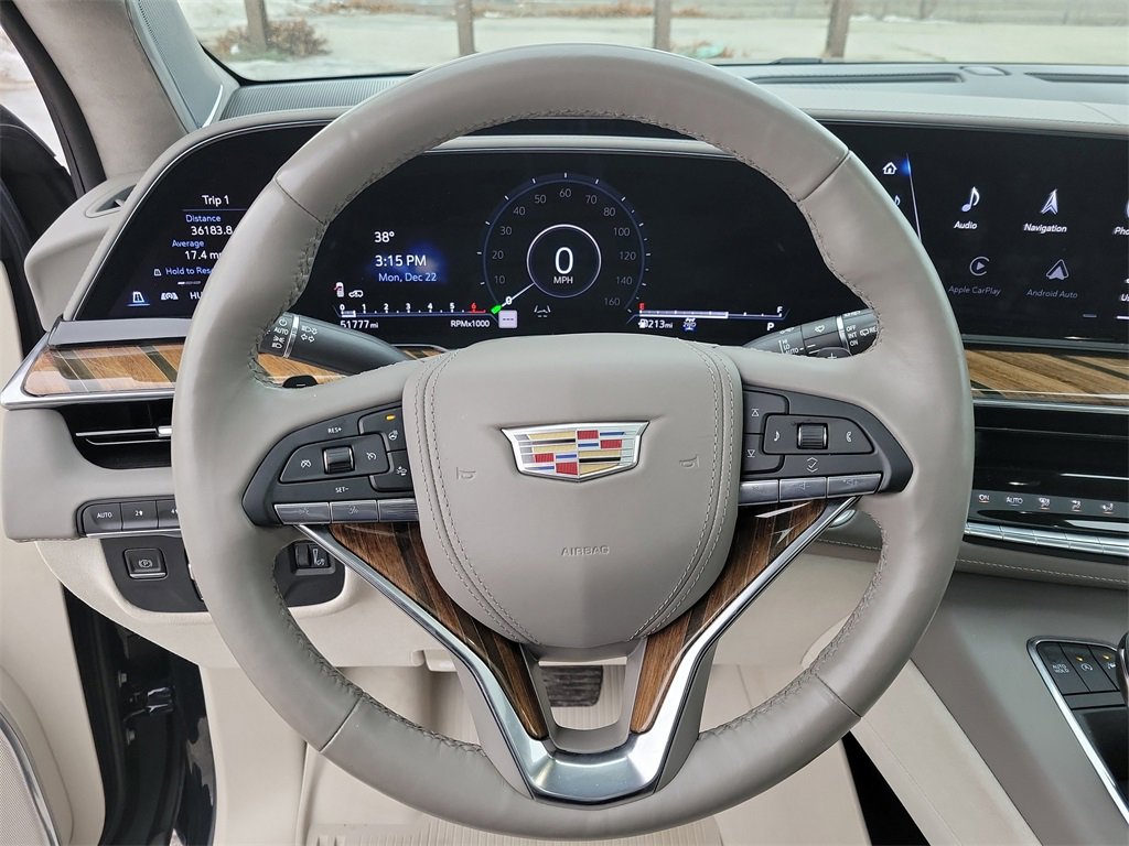 Certified 2022 Cadillac Escalade Premium Luxury Platinum image 27