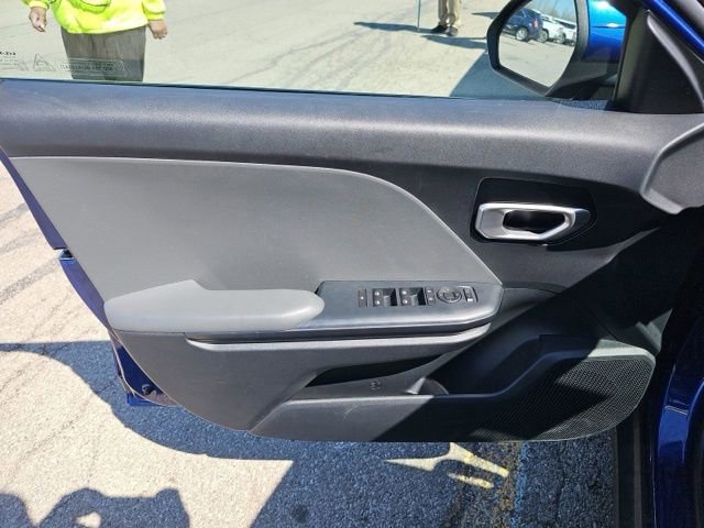 Used 2025 Kia K4 FWD image 16
