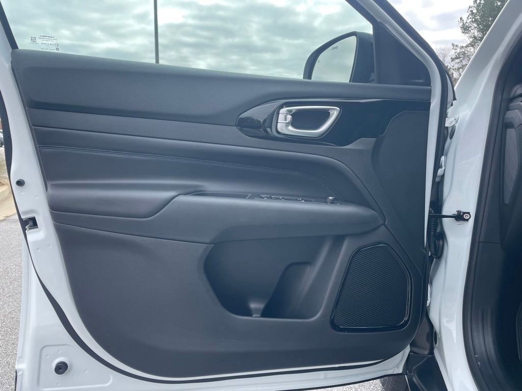 New 2026 Jeep Compass Latitude AWD/4WD image 10
