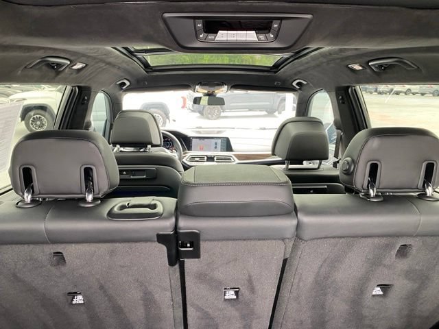 Used 2021 BMW X7 M50i w/ Executive Package AWD/4WD image 11