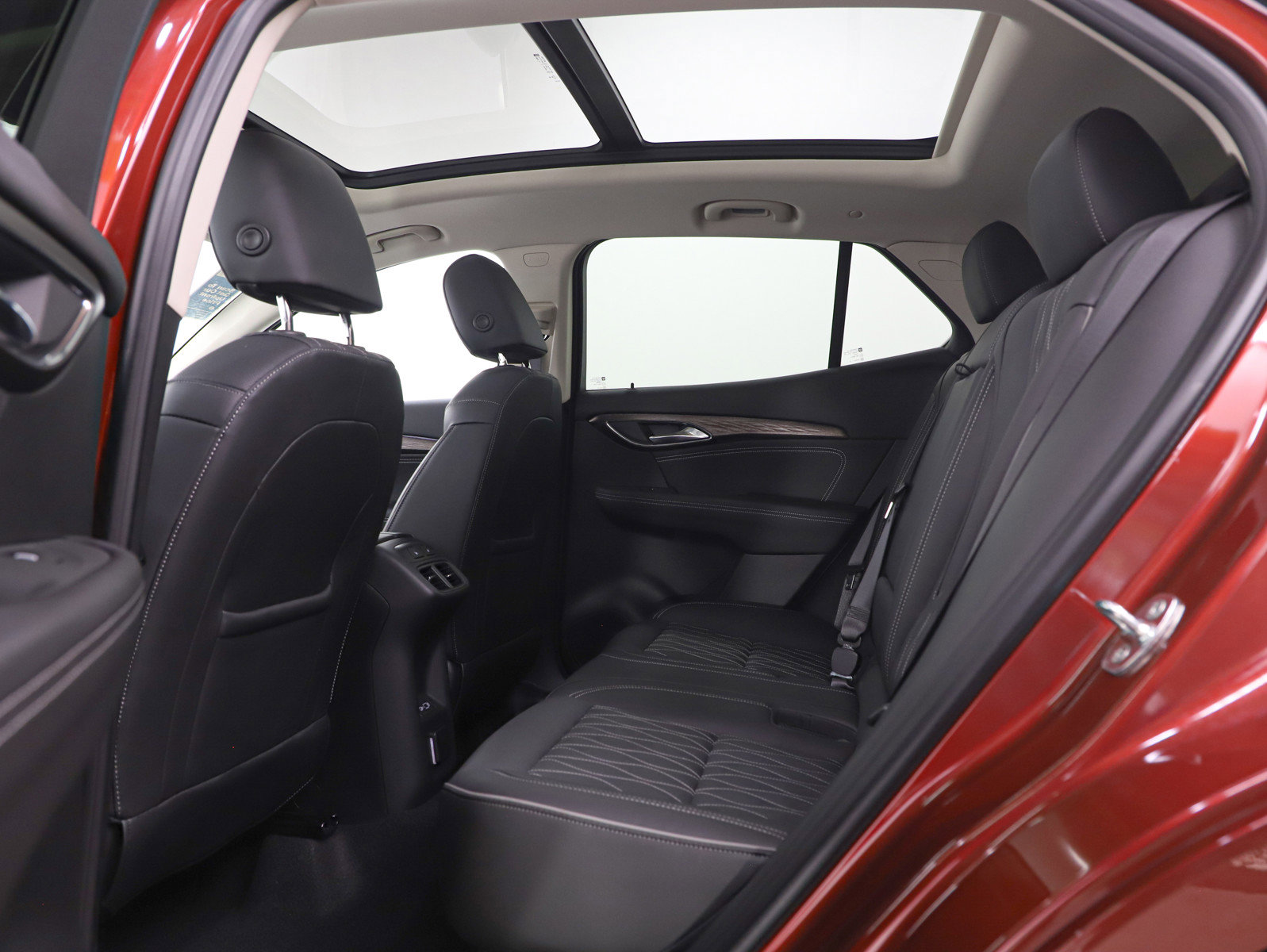 Used 2022 Buick Envision Avenir w/ Technology Package II image 20