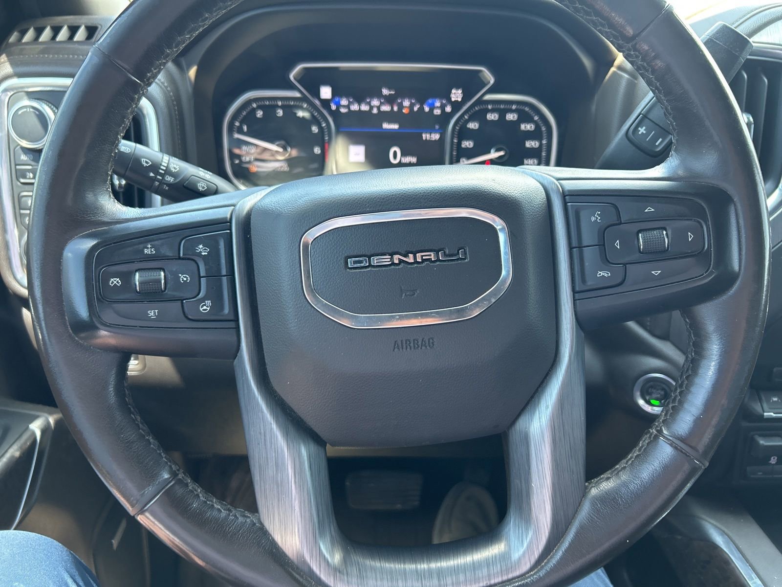 Used 2019 GMC Sierra 1500 Denali w/ Denali Ultimate Package AWD/4WD image 14