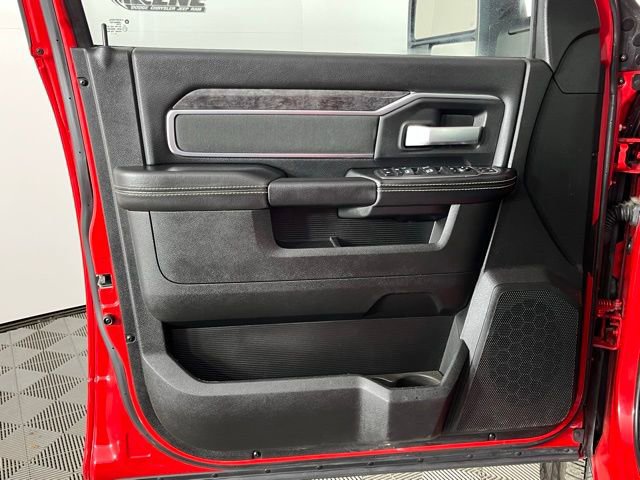 Used 2024 RAM 2500 Big Horn w/ Sport Appearance Package image 23