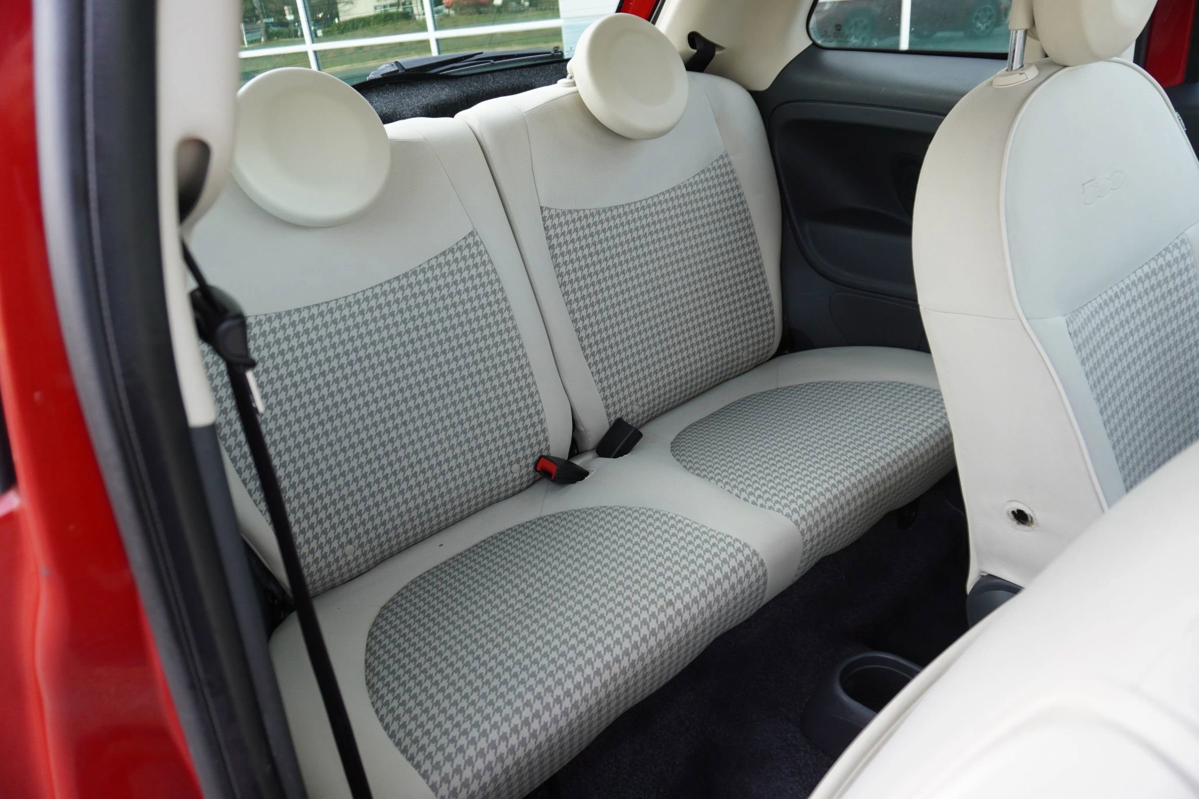 Used 2018 FIAT 500 Pop image 11