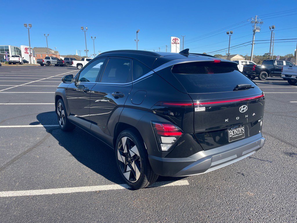 Used 2024 Hyundai Kona Limited image 14