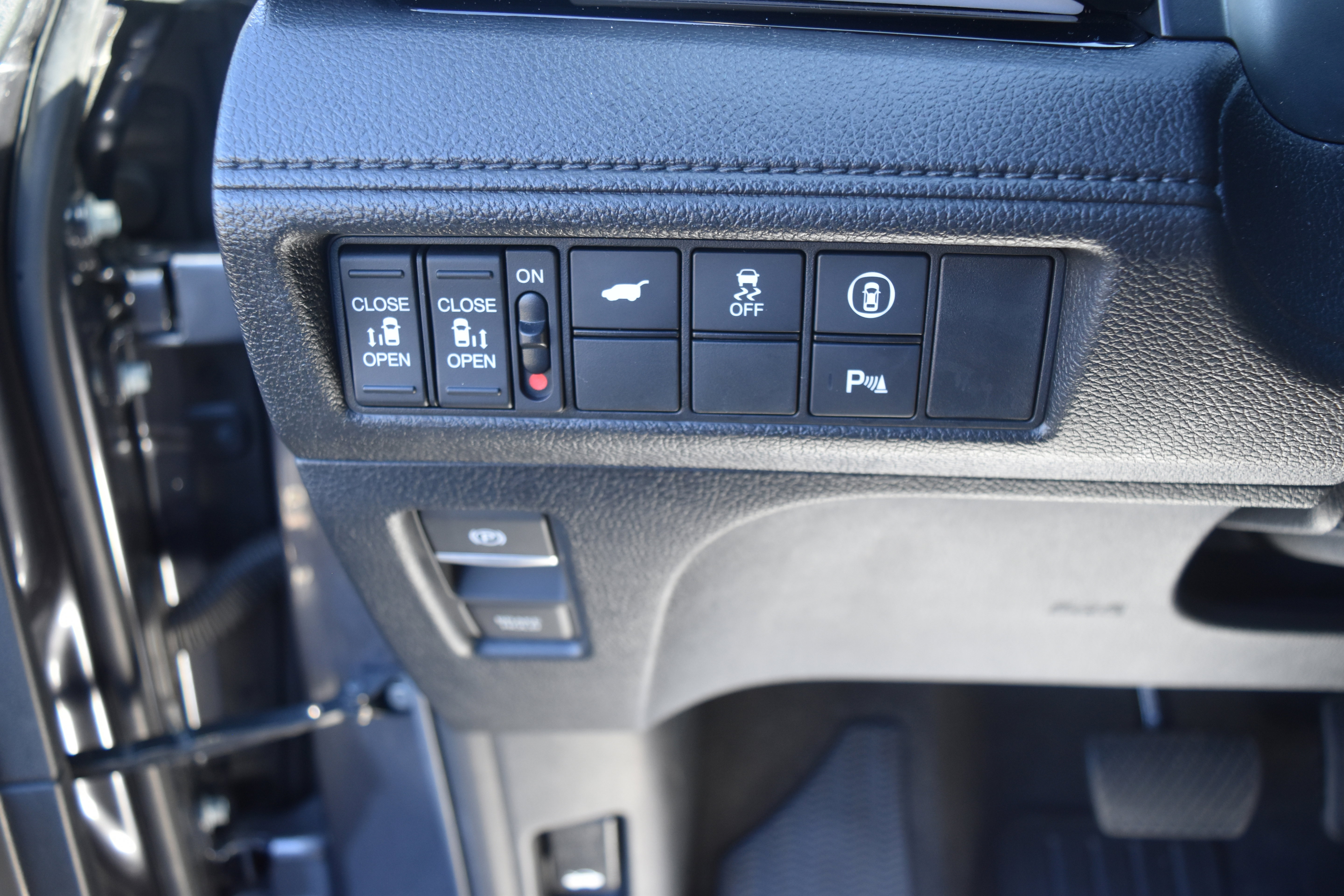 Certified 2024 Honda Odyssey Elite image 18