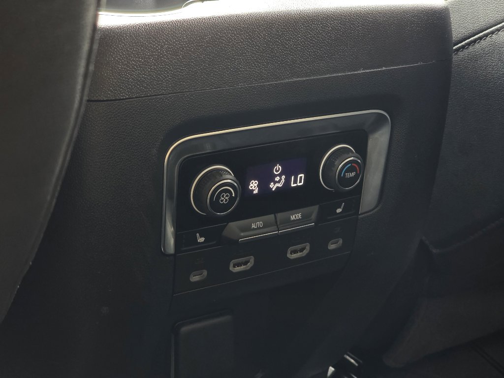 Certified 2024 Chevrolet Tahoe High Country w/ Premium Package 2 image 25