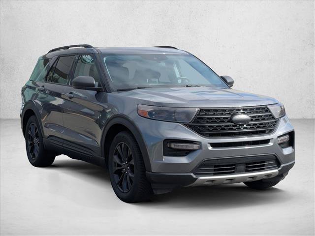 Used 2022 Ford Explorer XLT w/ Equipment Group 202A RWD image 3