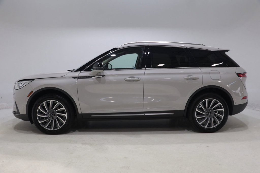 Used 2023 Lincoln Corsair Reserve w/ Equipment Group 202A AWD/4WD image 14