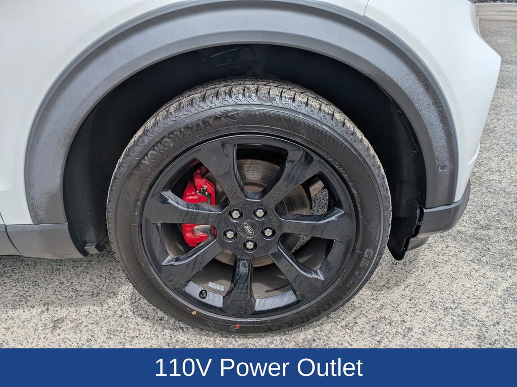 Used 2020 Ford Explorer ST w/ ST Street Pack image 11