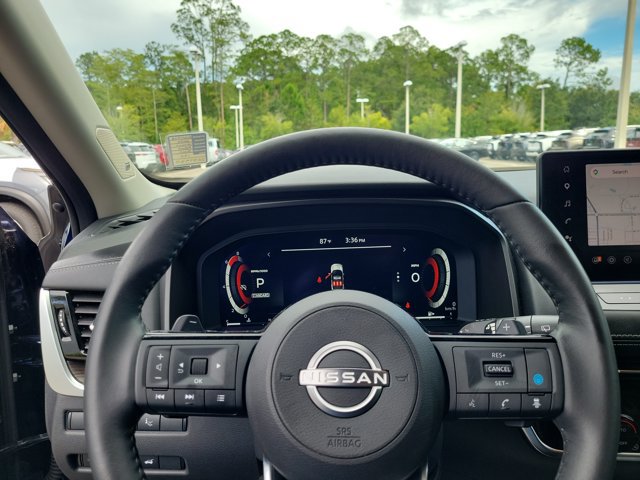 Used 2024 Nissan Rogue Platinum w/ Platinum Premium Package FWD image 25
