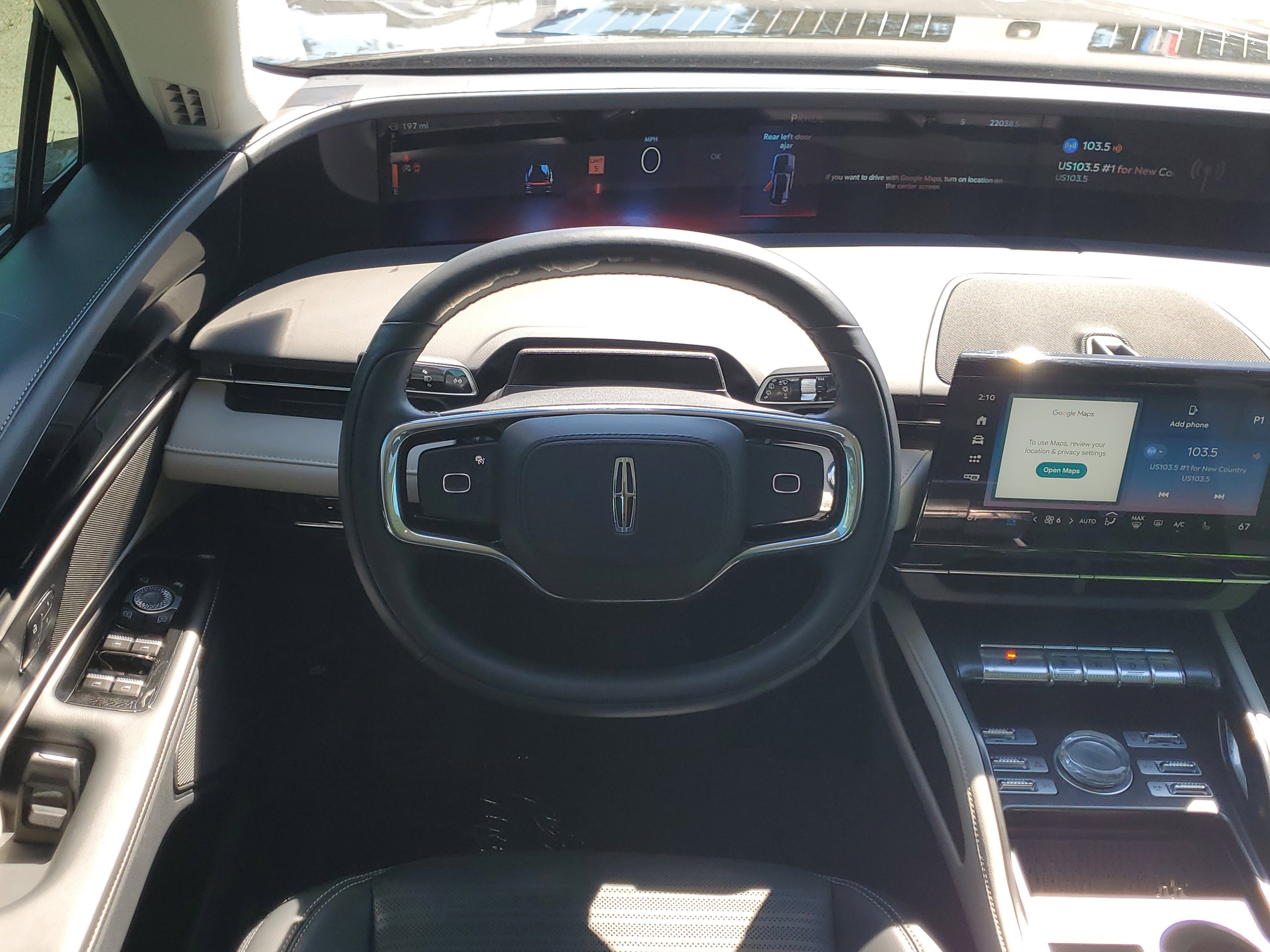 Used 2024 Lincoln Nautilus Reserve image 17