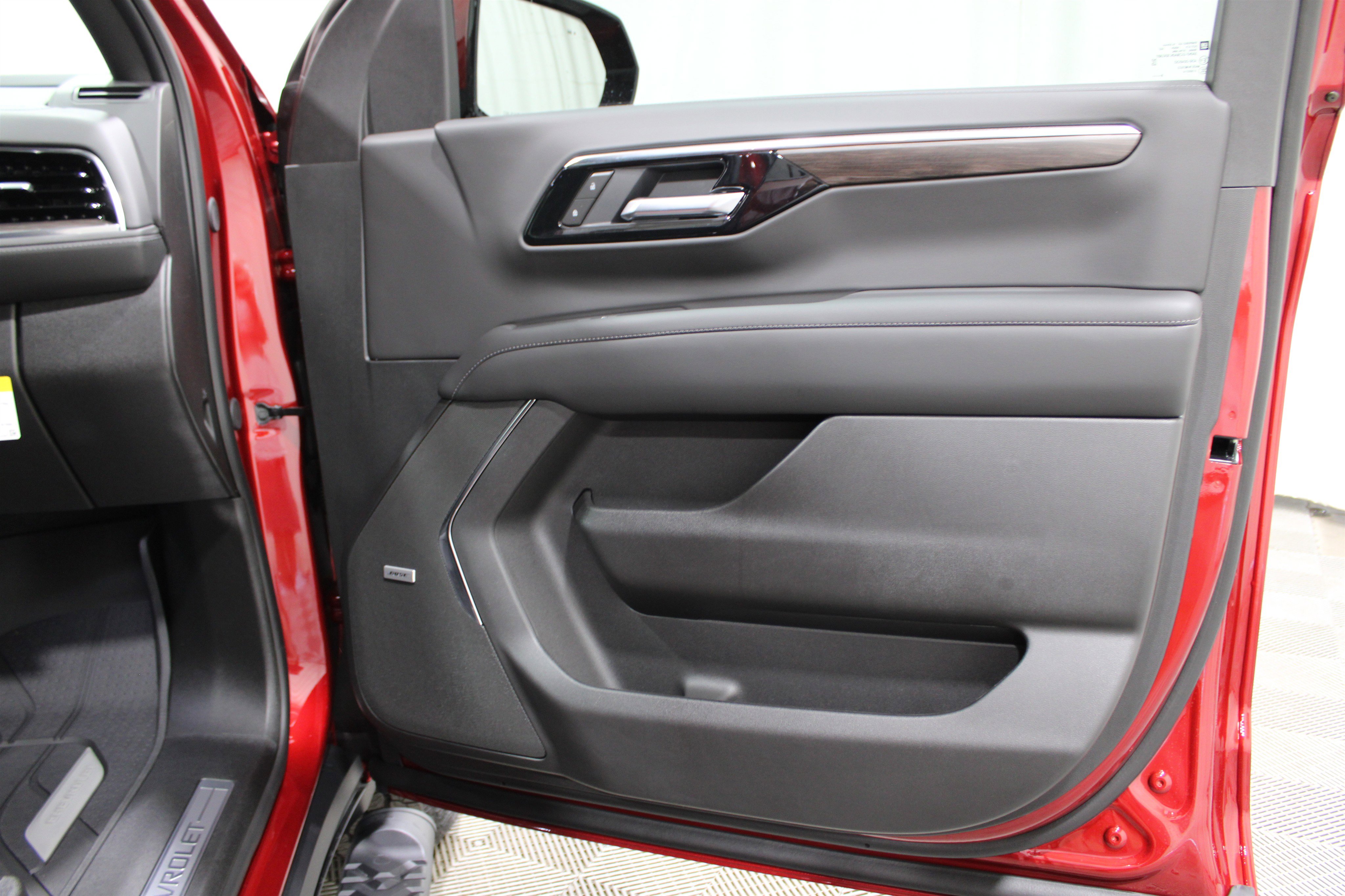 New 2026 Chevrolet Suburban Z71 w/ Z71 Off-Road Package image 35