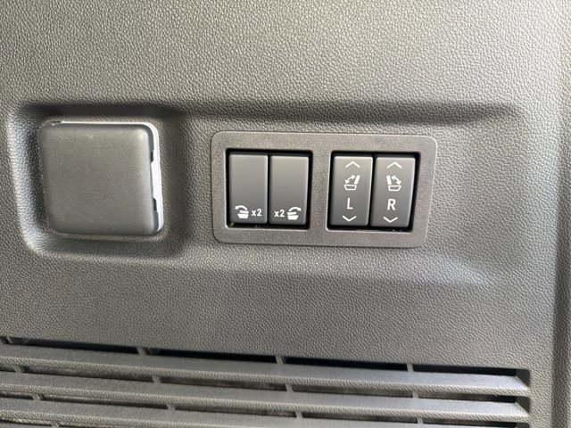 New 2026 Chevrolet Suburban LT w/ Comfort Package image 35