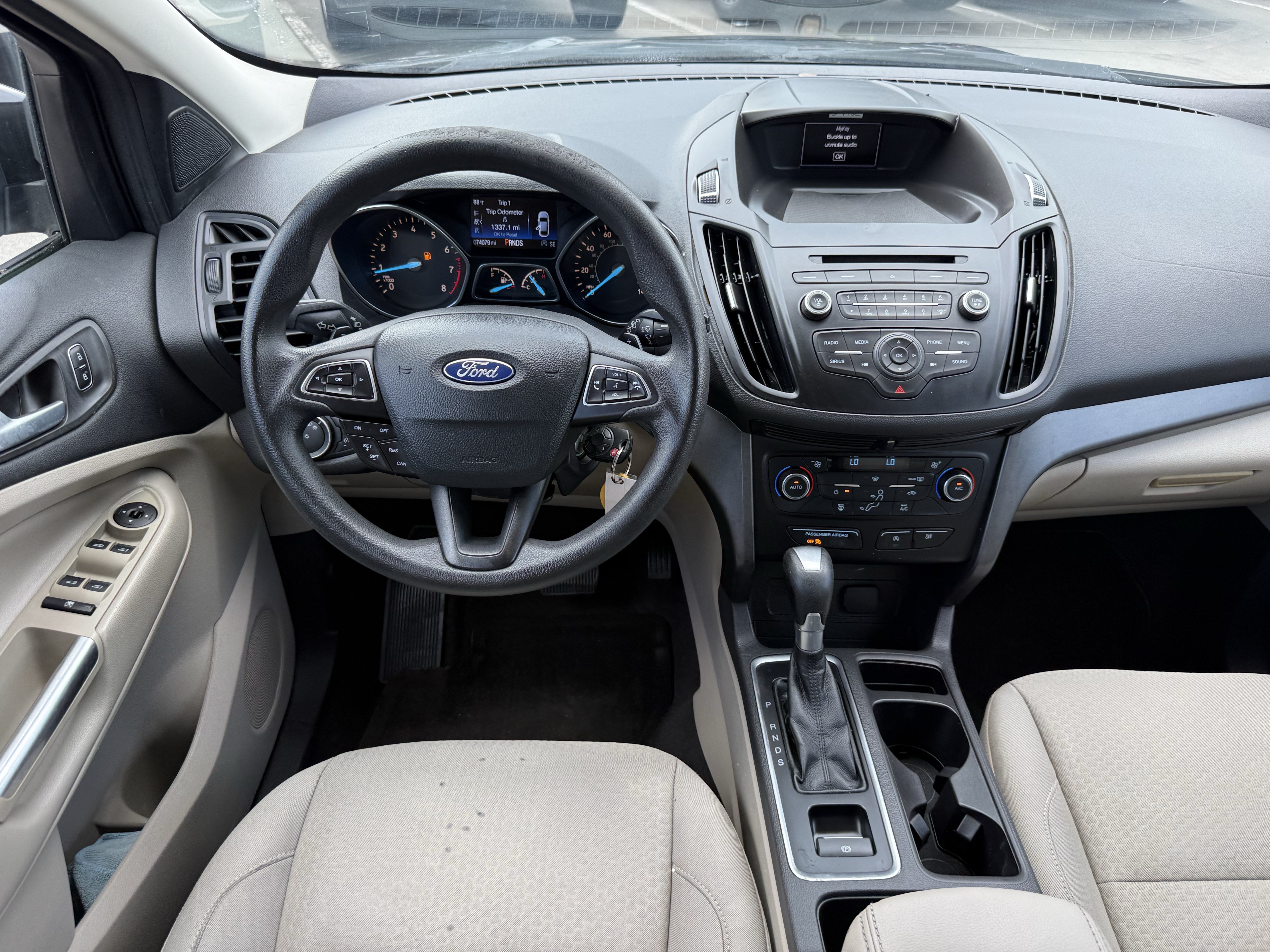 Used 2017 Ford Escape SE FWD image 14