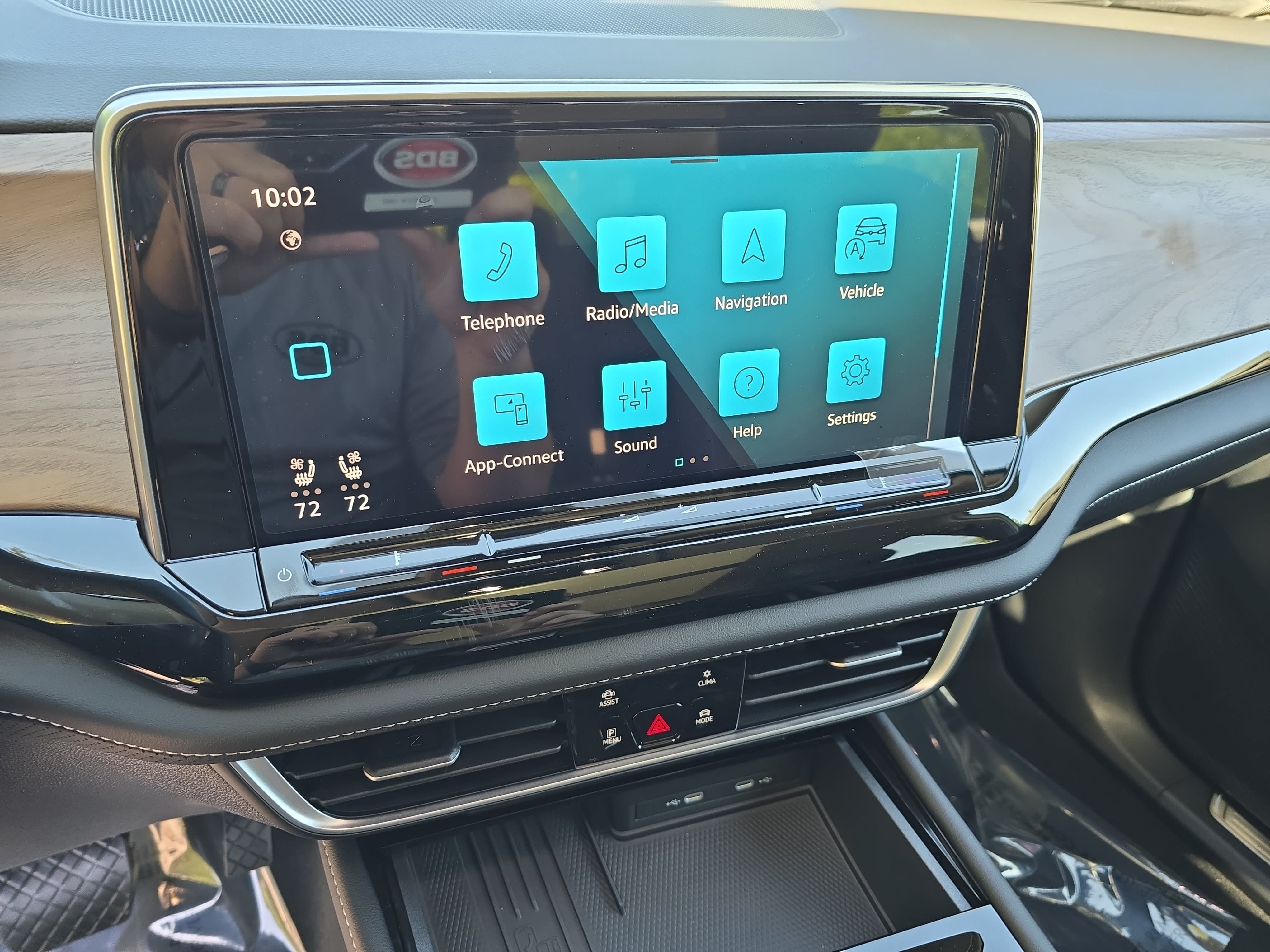 New 2026 Volkswagen Atlas SE FWD image 20