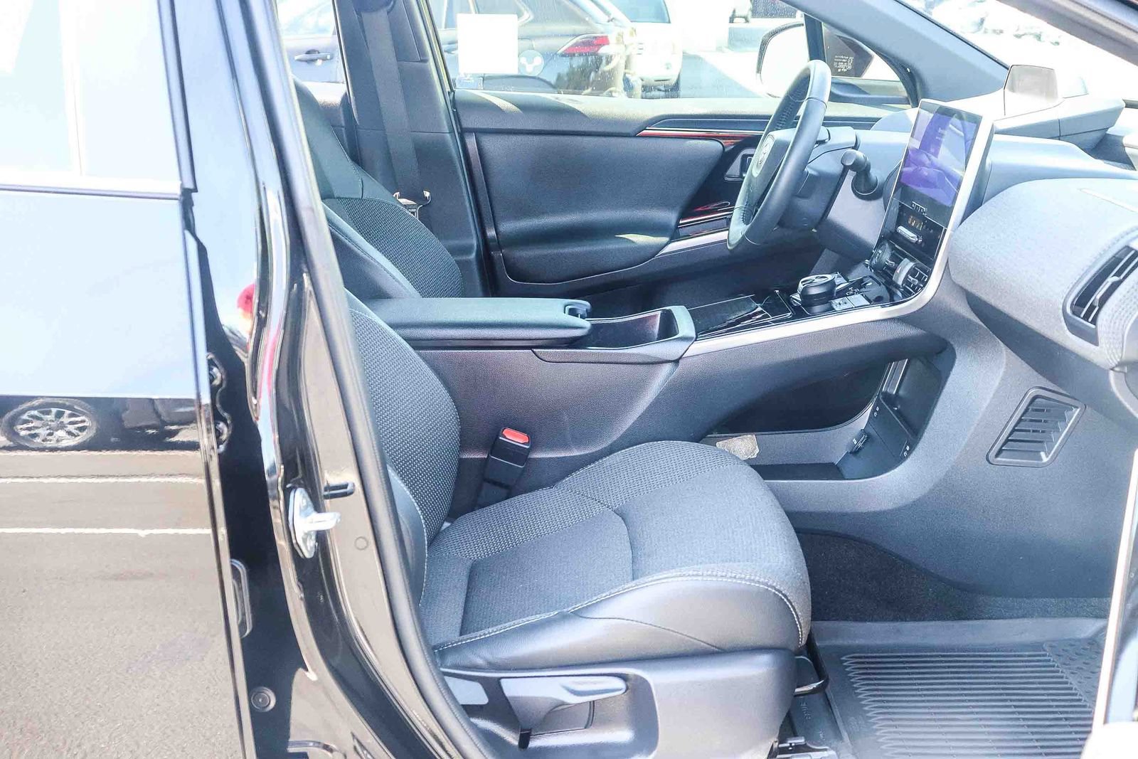 Certified 2025 Toyota bZ4X AWD w/ Weather Package image 20