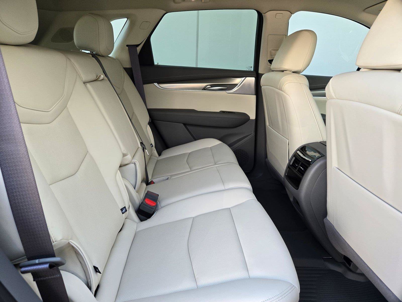 New 2026 Cadillac XT5 Premium Luxury w/ Driver Assist Package FWD image 29