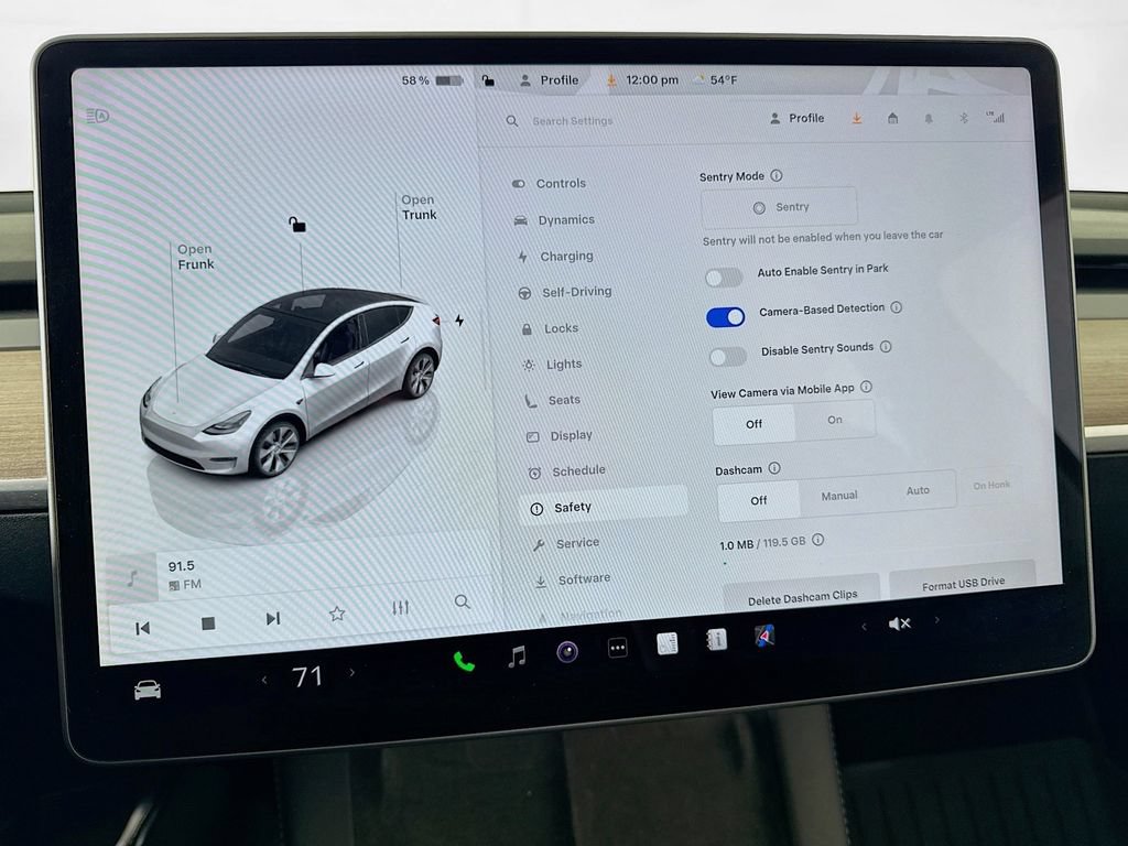 Used 2023 Tesla Model Y Long Range AWD/4WD image 42