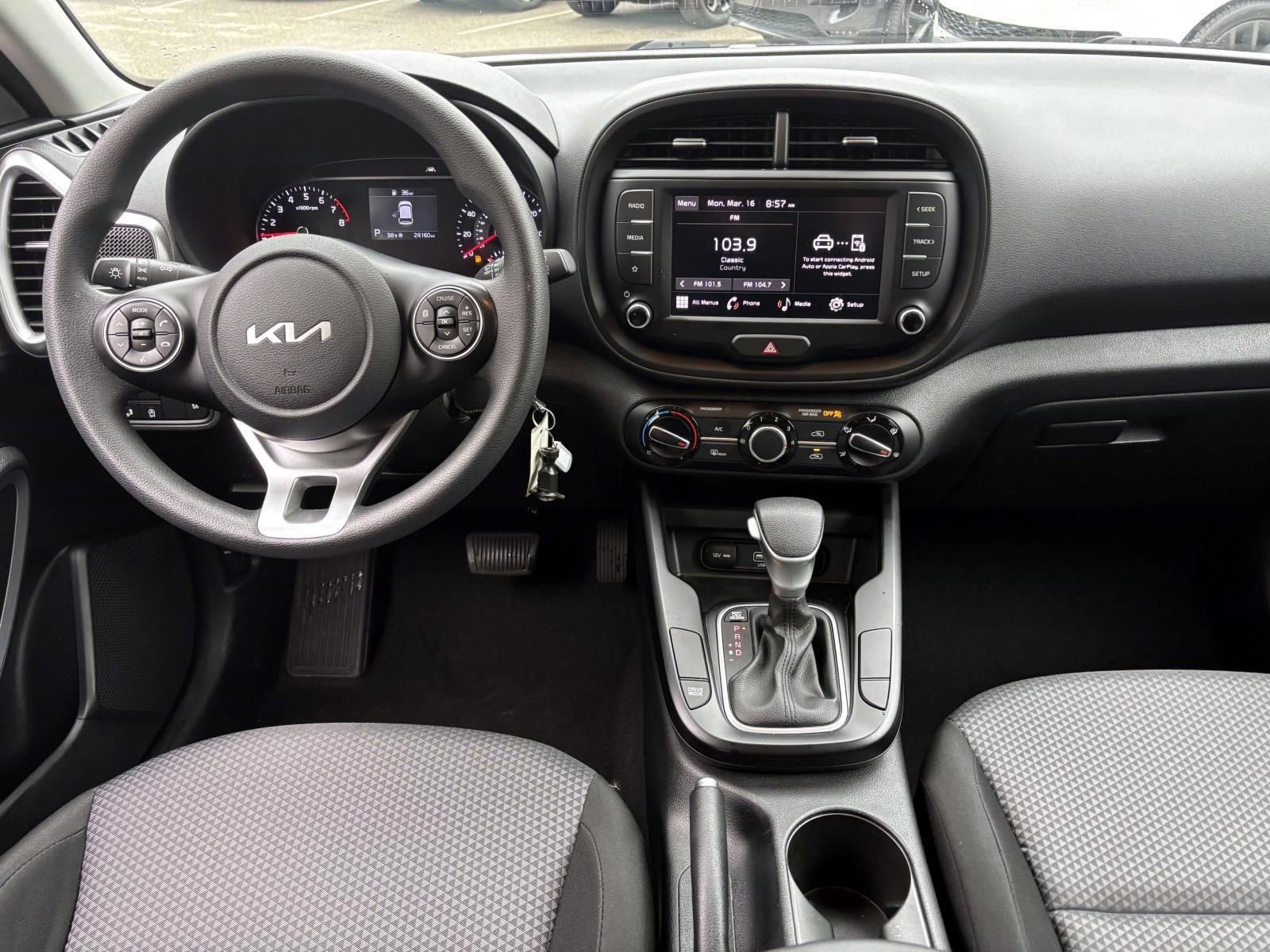 Used 2022 Kia Soul LX w/ Technology Package image 27