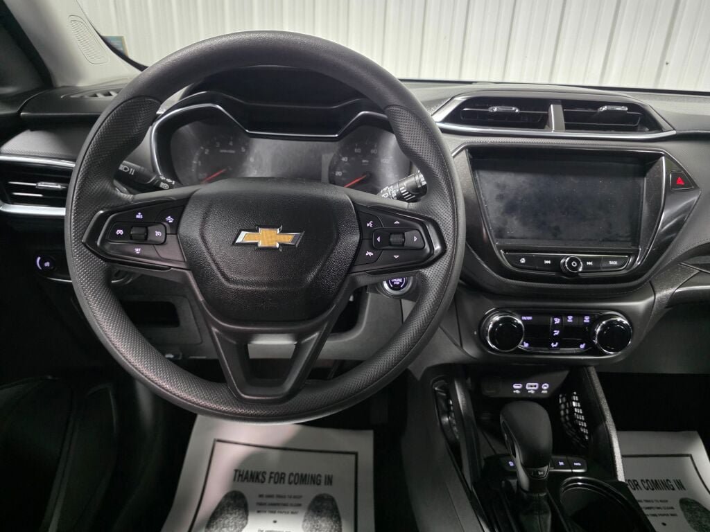 Used 2022 Chevrolet TrailBlazer LT w/ Convenience Package AWD/4WD image 8