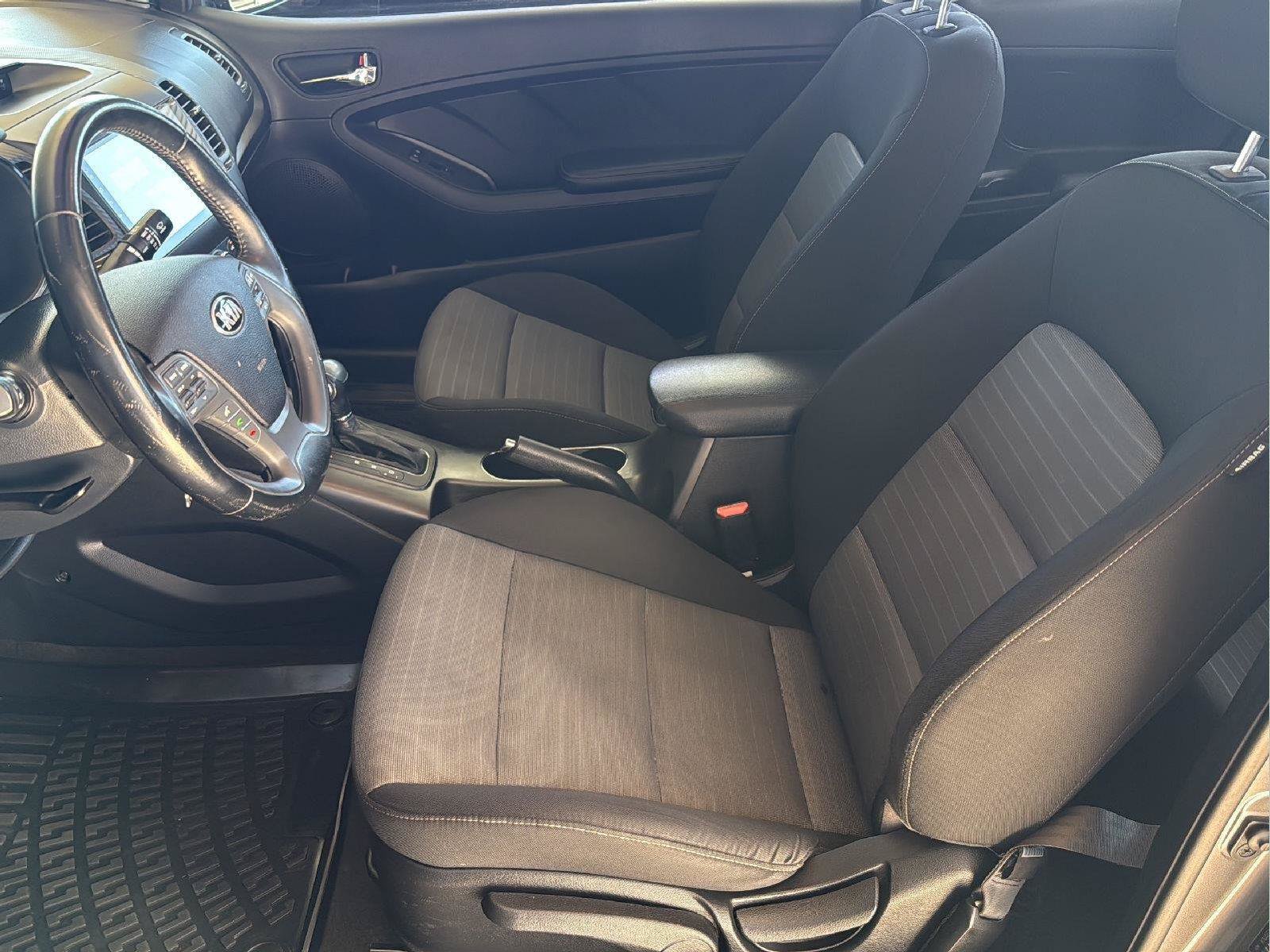 Used 2015 Kia Forte Koup EX FWD image 21