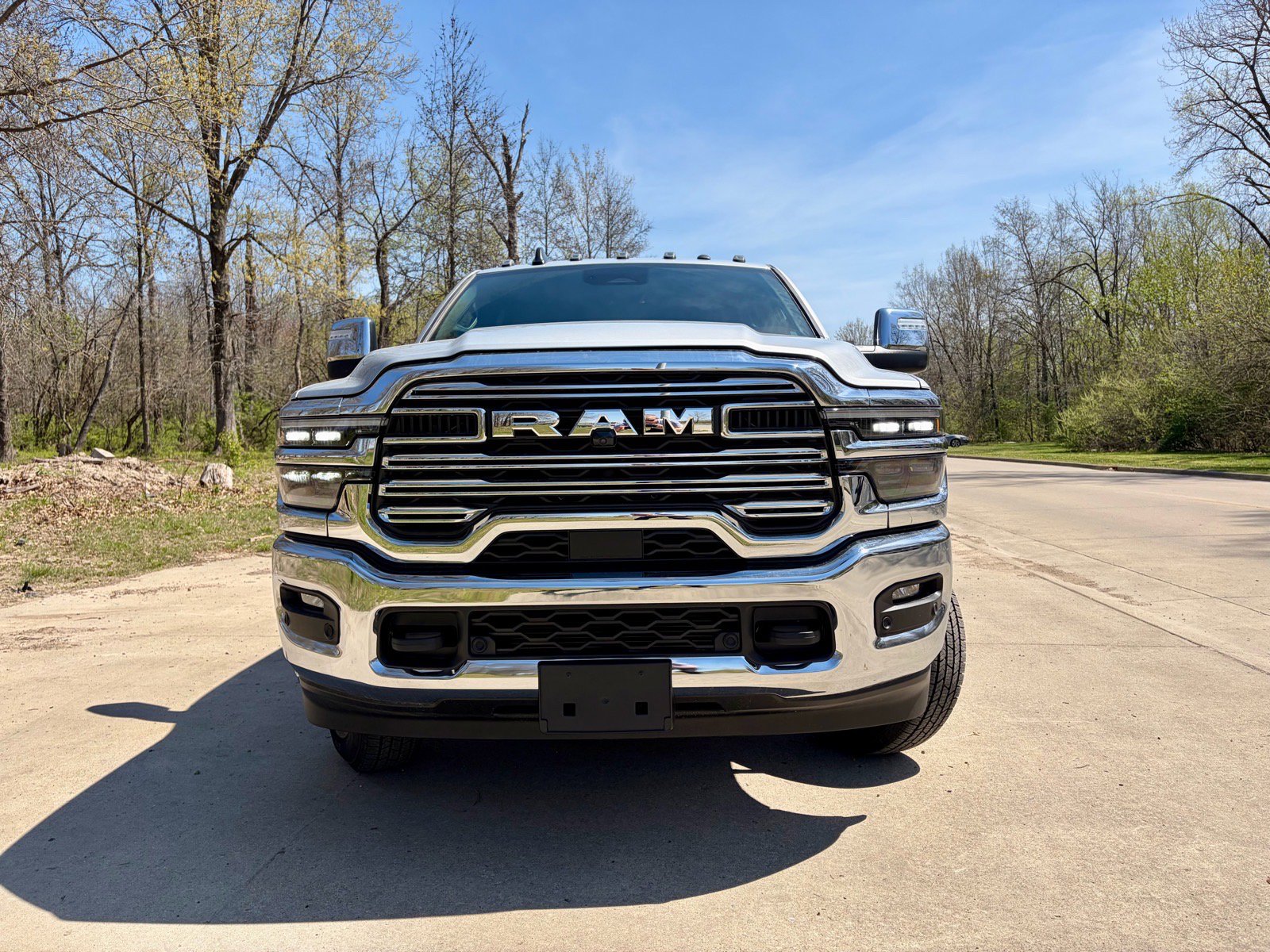 New 2026 RAM 3500 Laramie AWD/4WD image 6