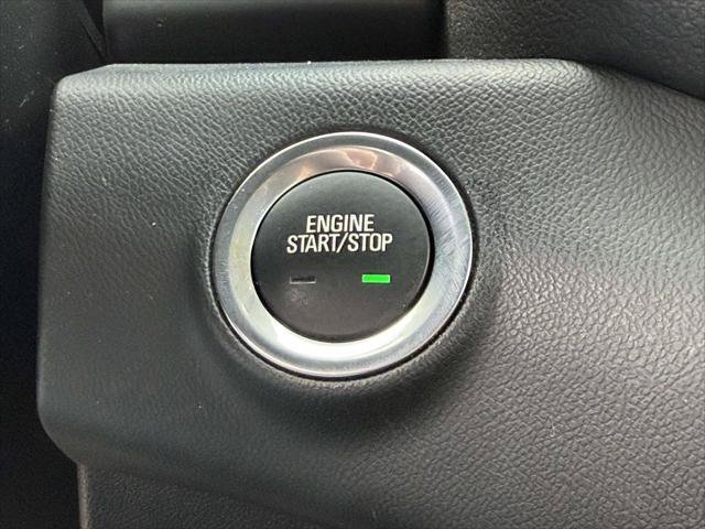 Used 2023 GMC Terrain SLT w/ Tech Package AWD/4WD image 33
