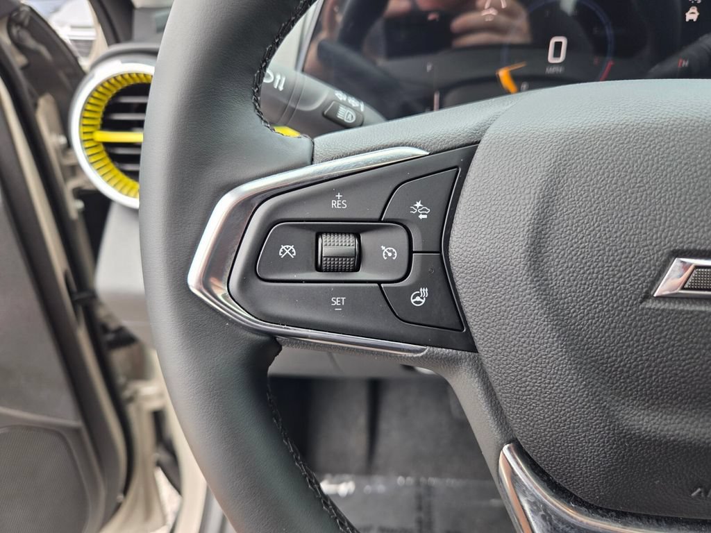 Used 2026 Chevrolet Trax ACTIV w/ Sunroof Package FWD image 29
