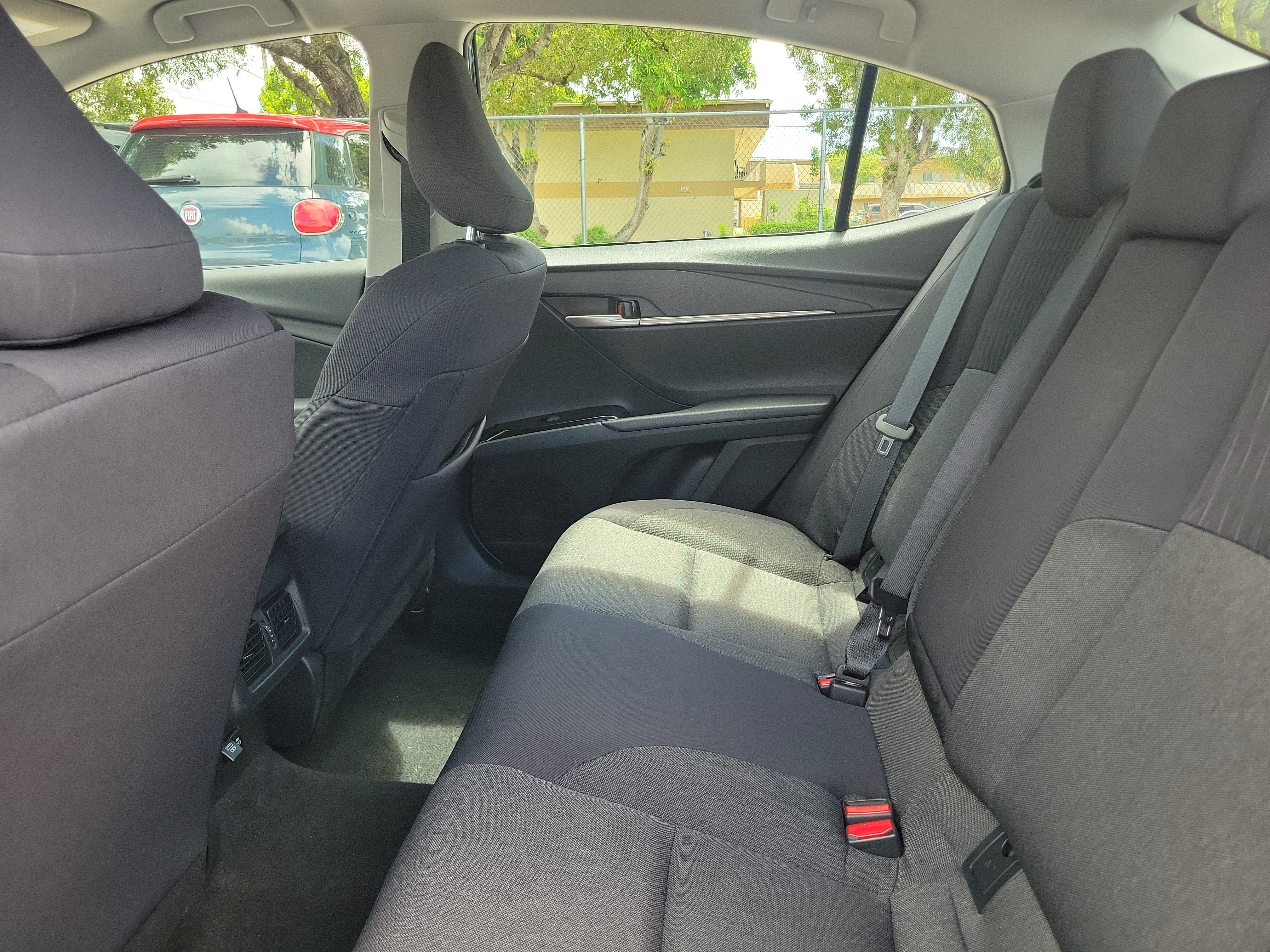 Used 2025 Toyota Camry LE FWD image 14