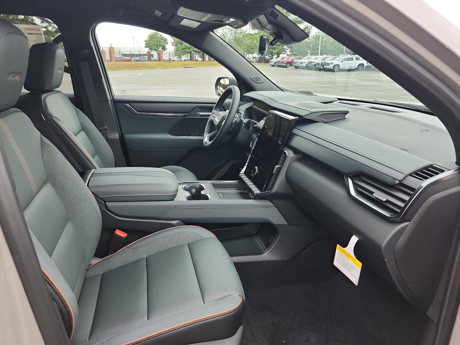 New 2026 GMC Acadia AT4 image 6