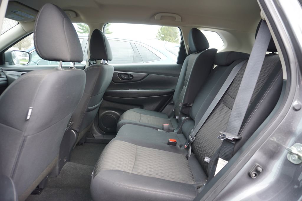 Used 2020 Nissan Rogue S image 4