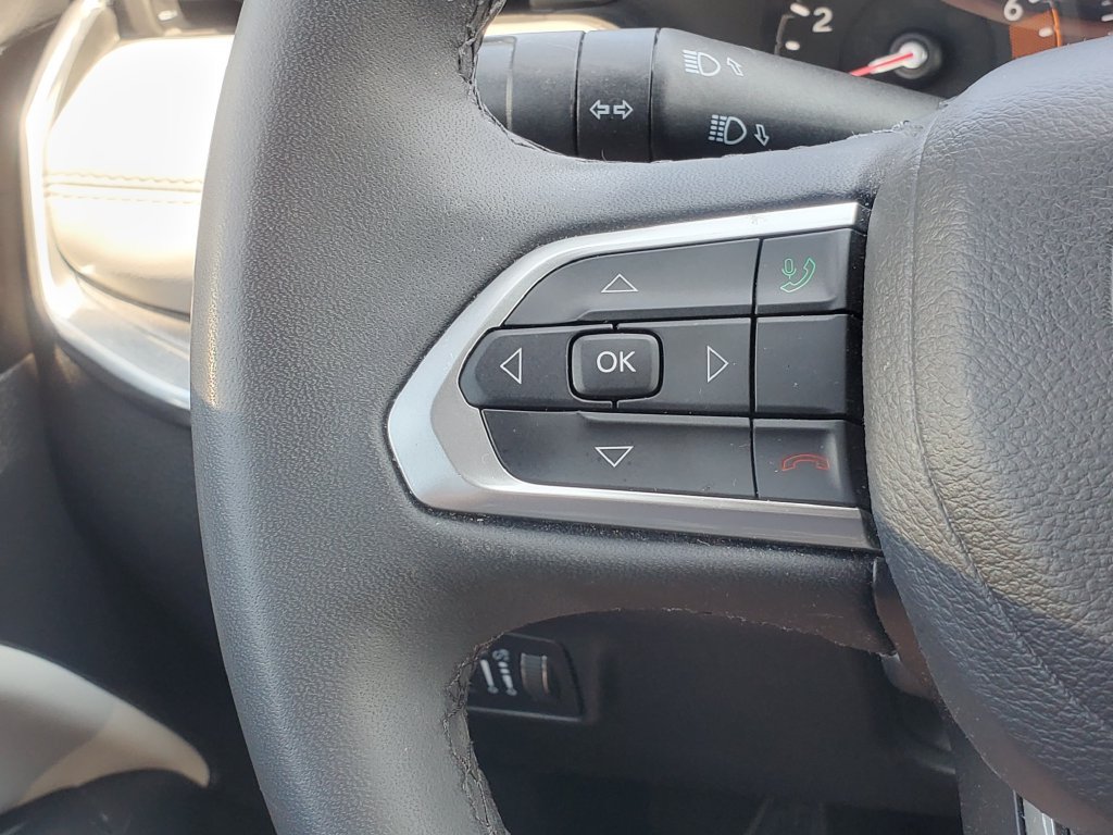 Used 2023 Jeep Compass Limited AWD/4WD image 12