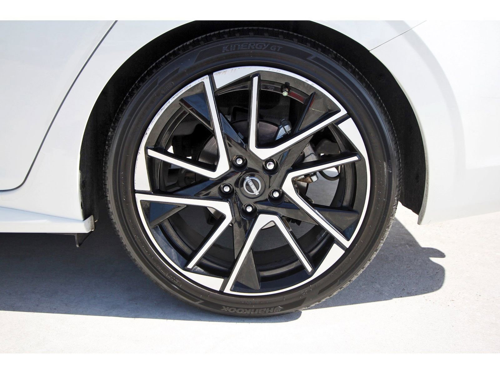 Used 2024 Nissan Sentra SR image 30