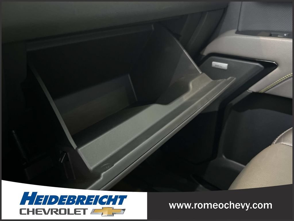 Used 2024 Chevrolet Silverado 1500 ZR2 w/ Technology Package AWD/4WD image 29