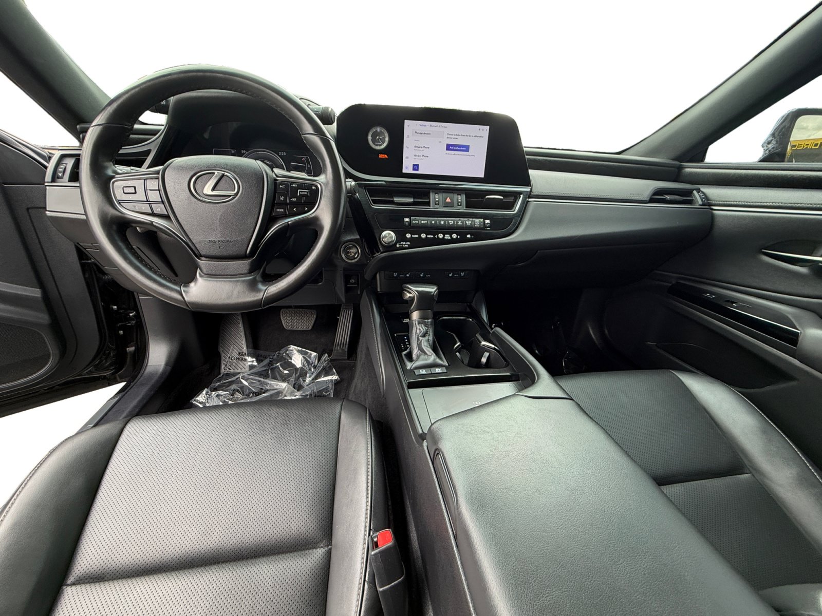 Used 2024 Lexus ES 300h w/ Premium Package FWD image 10