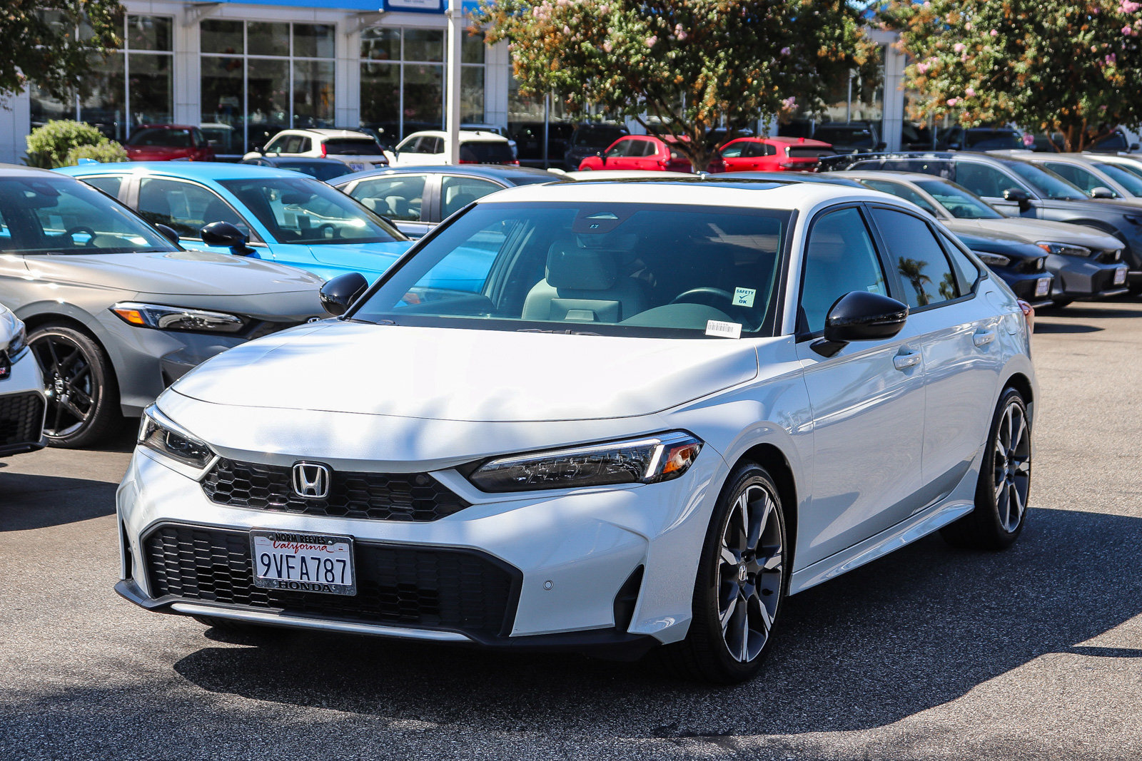 Used 2025 Honda Civic Sport Touring image 3