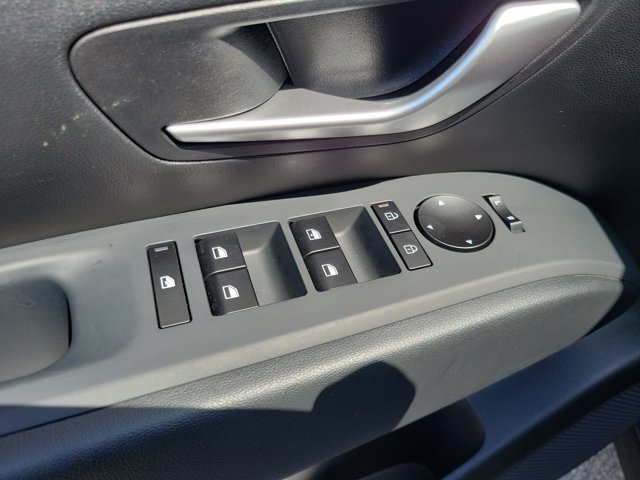 Certified 2026 Hyundai Tucson SE FWD image 13