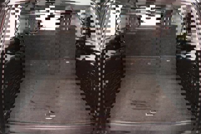 Used 2016 Cadillac Escalade ESV Luxury image 31