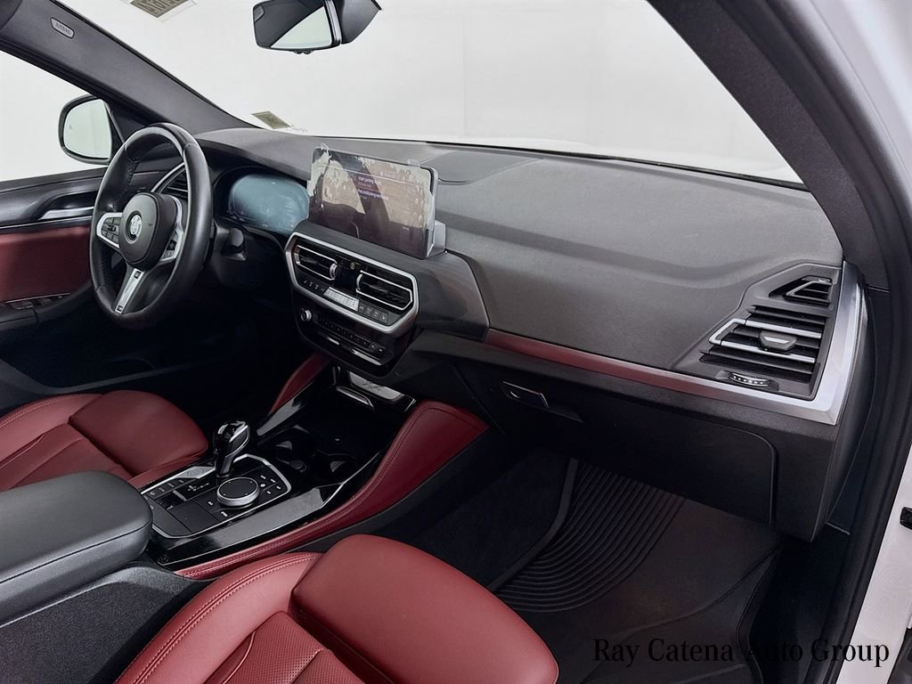 Used 2024 BMW X4 xDrive30i w/ M Sport Package image 30