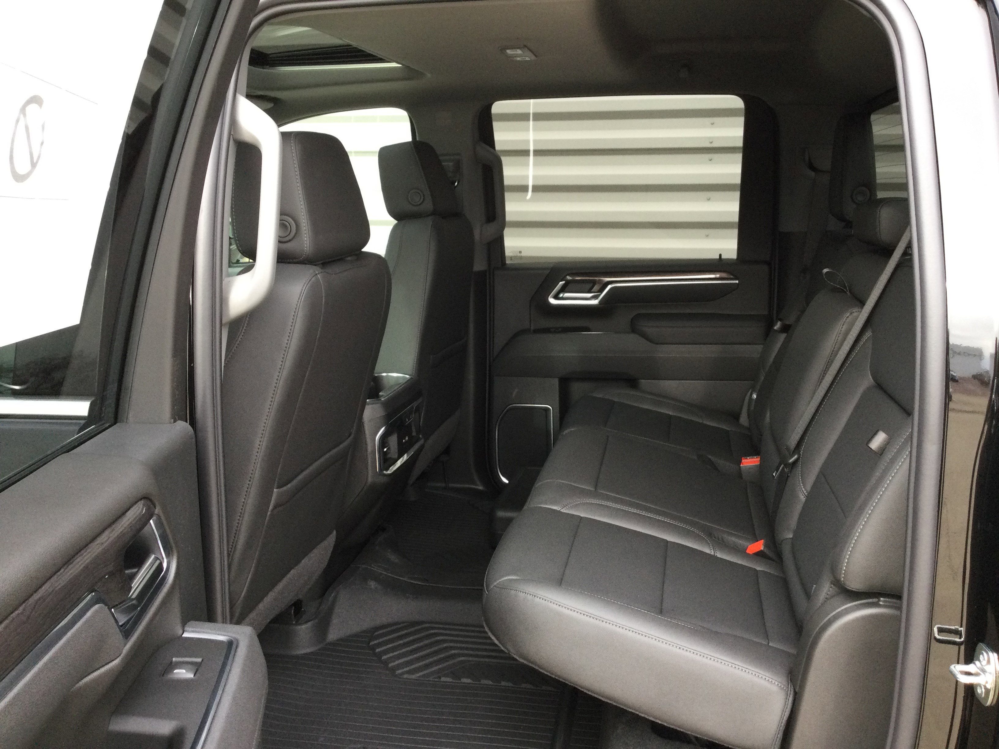 New 2026 Chevrolet Silverado 2500 LTZ w/ LTZ Premium Package image 8