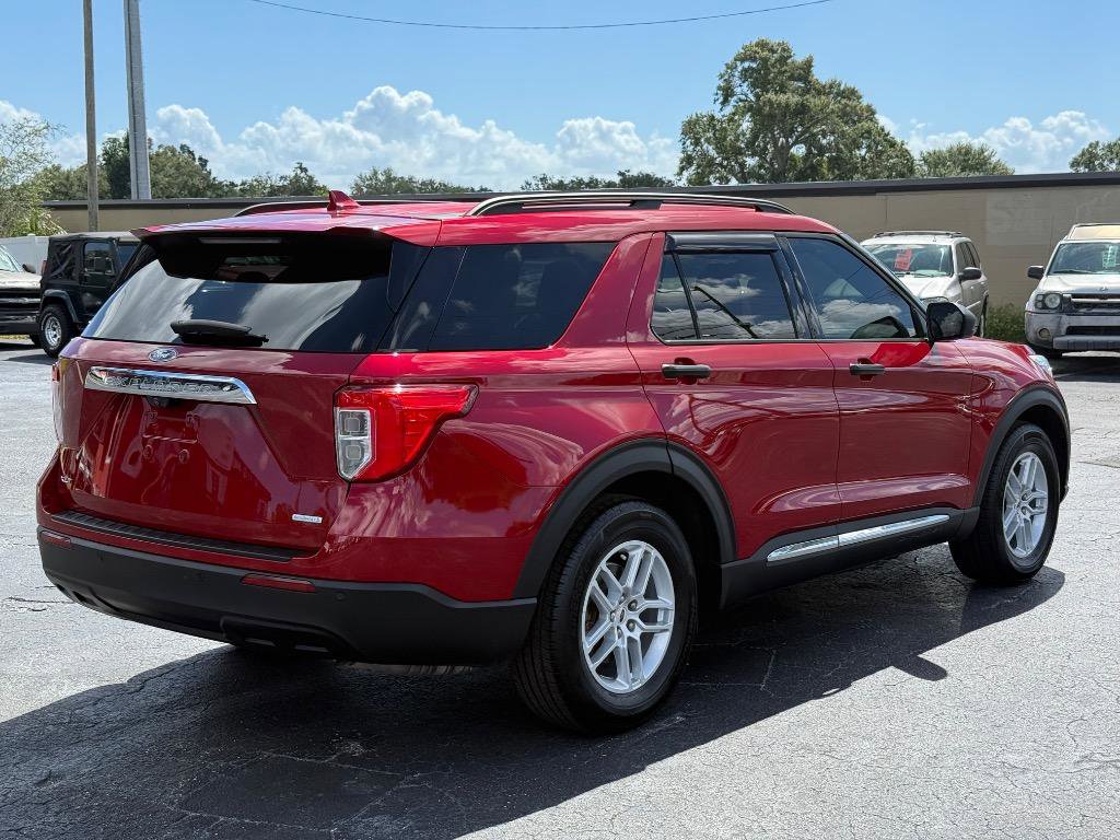 Used 2020 Ford Explorer XLT image 5