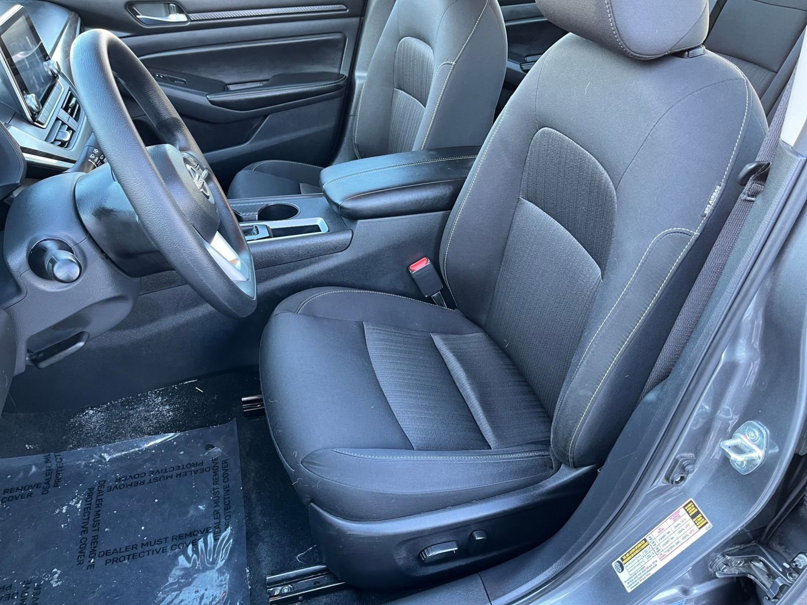 Used 2025 Nissan Altima 2.5 SV image 32