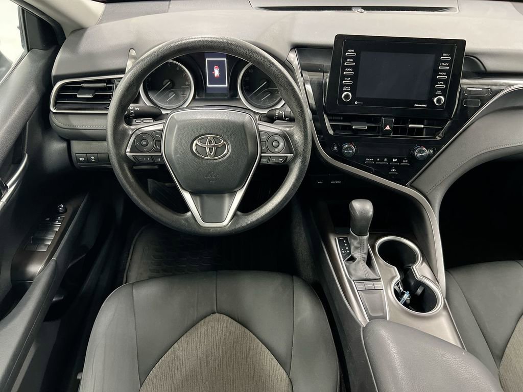 Used 2022 Toyota Camry LE FWD image 11